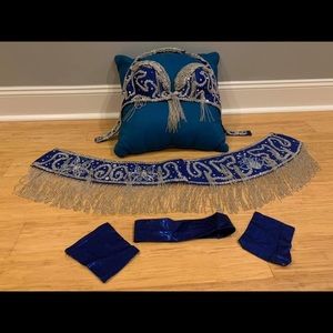 Bellydance set-navy & silver w/LRose trumpet skirt
